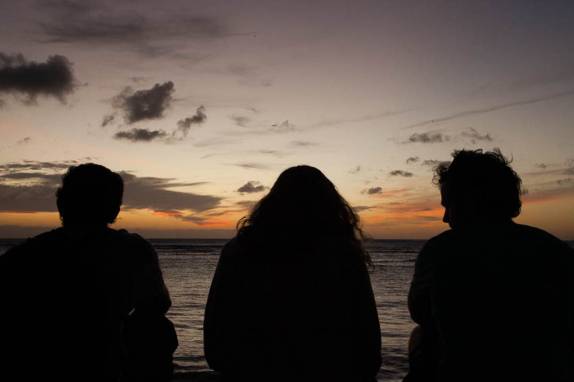 Assistindo ao pôr-do-sol em Honolulu, em Oahu, no Havaí - foto de Laura Schunemann